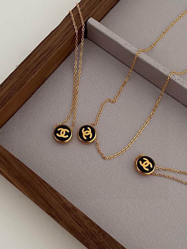 Chanel Necklace 03yxs246